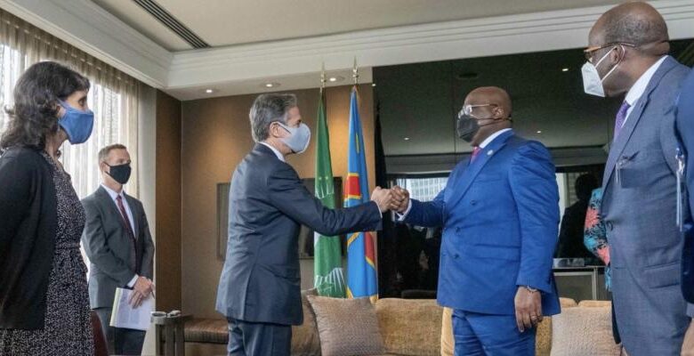 Le secrétaire d'État américain Antony Blinken avec le Président congolais Félix Tshisekedi