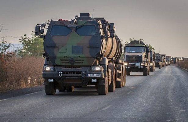 Un convoi de l'armée française