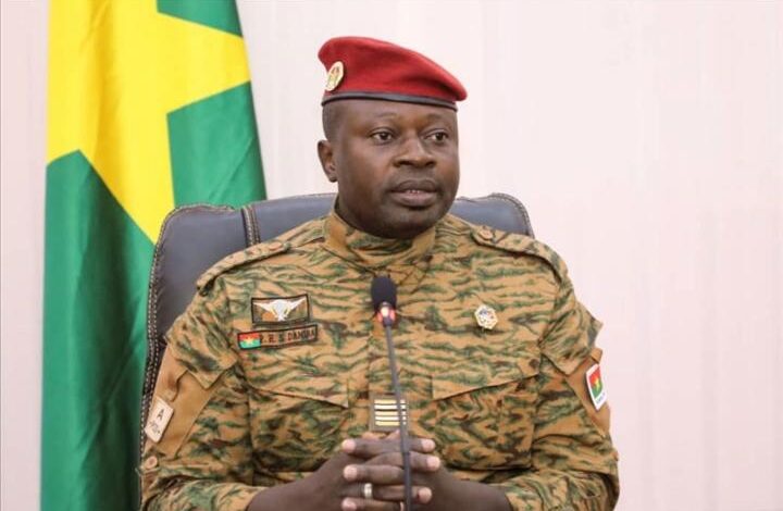 Le président du Burkina, le lieutenant-colonel Paul-Henri Sandaogo Damiba