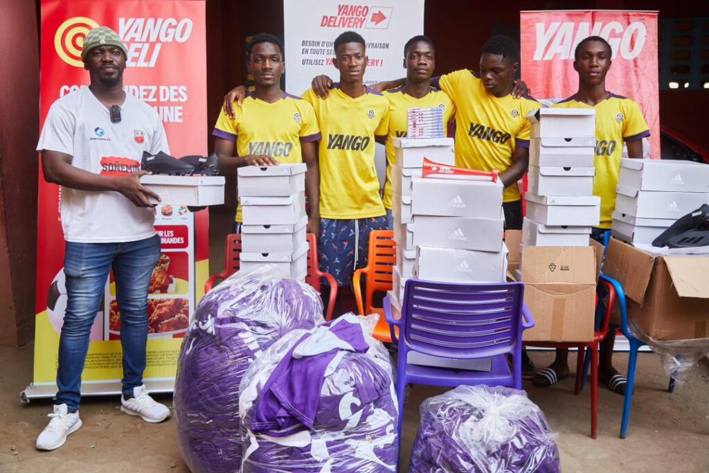 CAN 2023 : Yango fait don de matériel de football, d'équipement et de billets de match au Centre de jeunesse Casy Foot