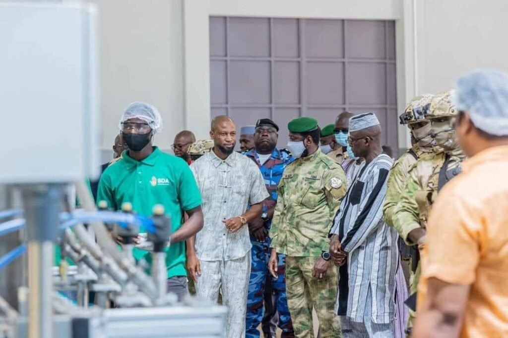 Mali: l’ex footballeur Seydou Keita inaugure son complexe industriel d’une valeur de 14 milliards de francs CFA