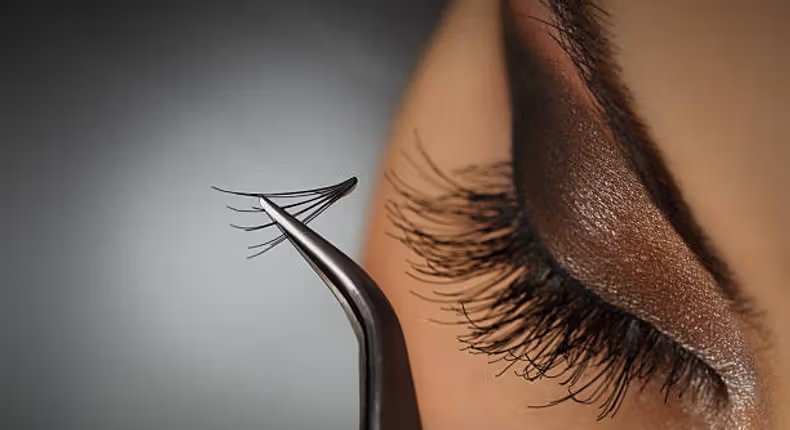 Beauté : faux cils