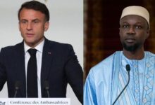 Le président français Emmanuel Macron et le Premier ministre sénégalais Ousmane Sonko